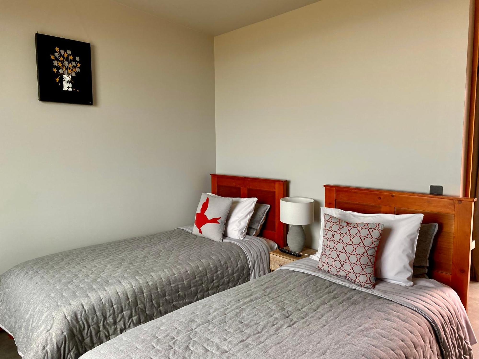 “The Cliffs” Humpridge View Motels Tuatapere Екстериор снимка