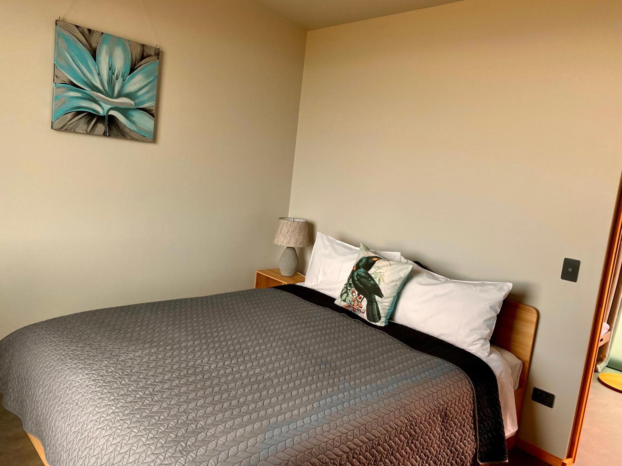 “The Cliffs” Humpridge View Motels Tuatapere Екстериор снимка