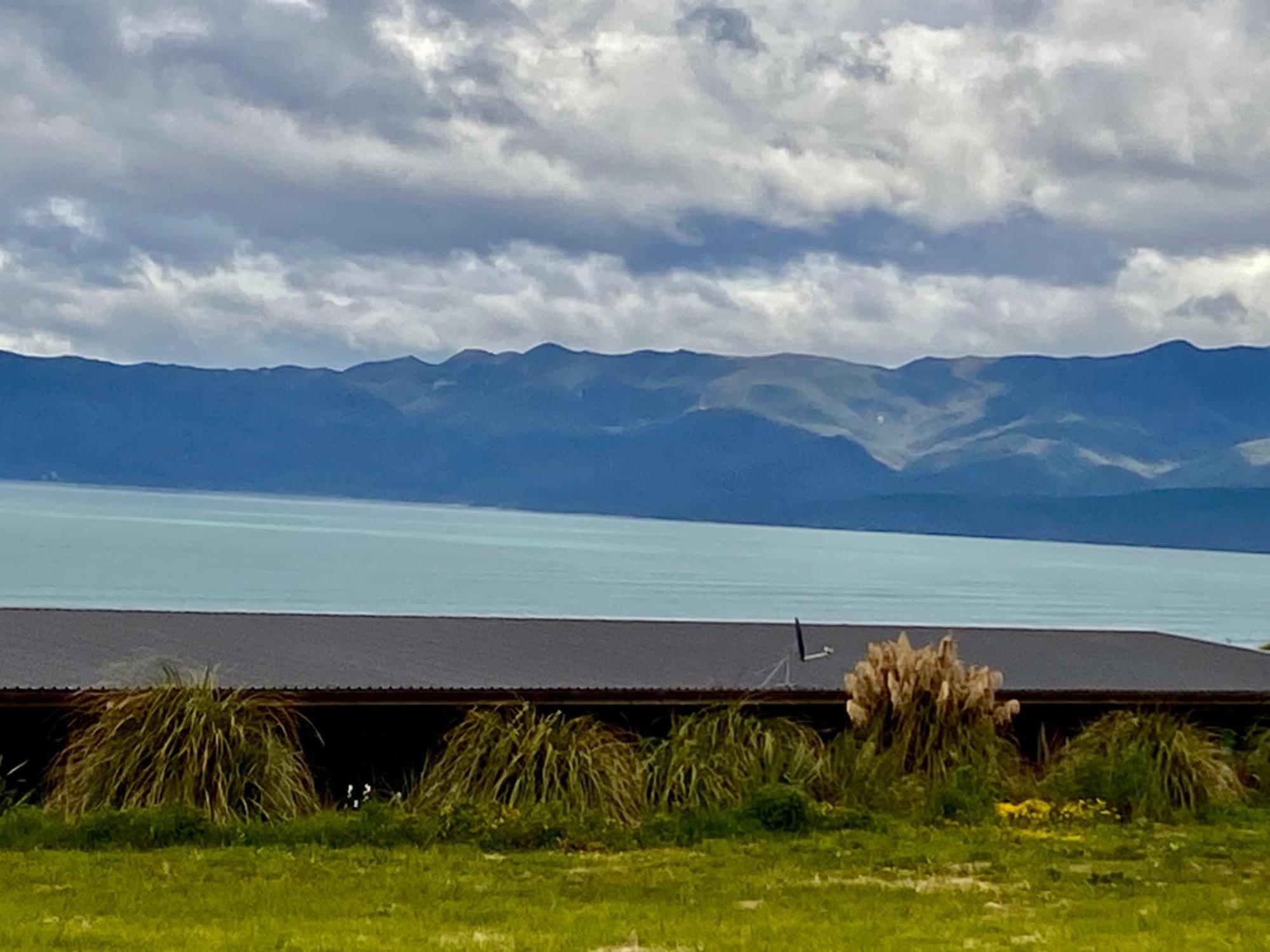 “The Cliffs” Humpridge View Motels Tuatapere Екстериор снимка